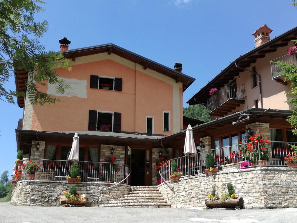 Agriturismo Cornei Da Nadia Guest House Collio Eksteriør bilde