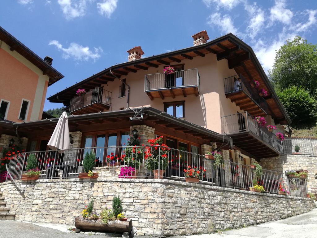 Agriturismo Cornei Da Nadia Guest House Collio Eksteriør bilde