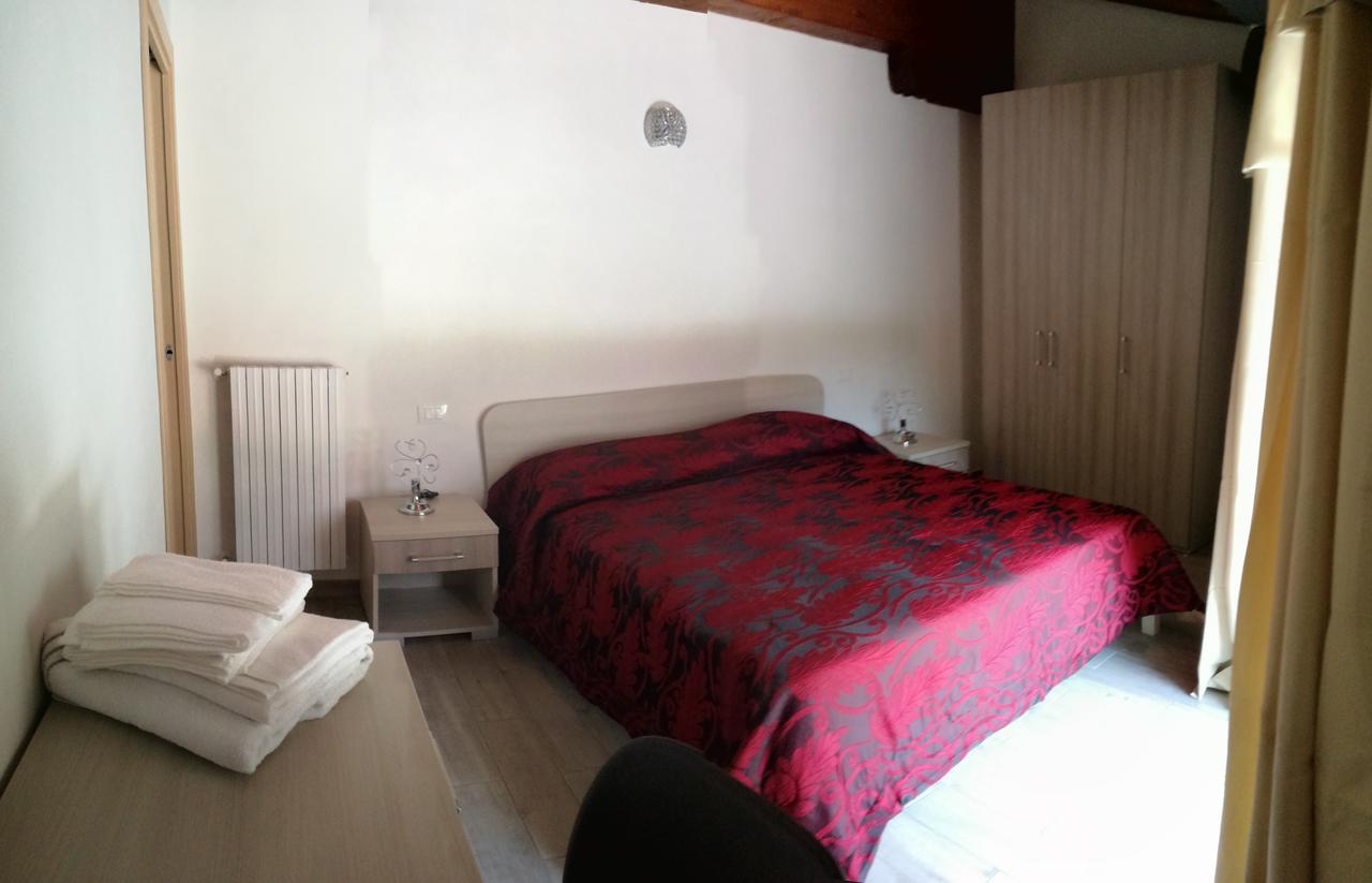 Agriturismo Cornei Da Nadia Guest House Collio Eksteriør bilde